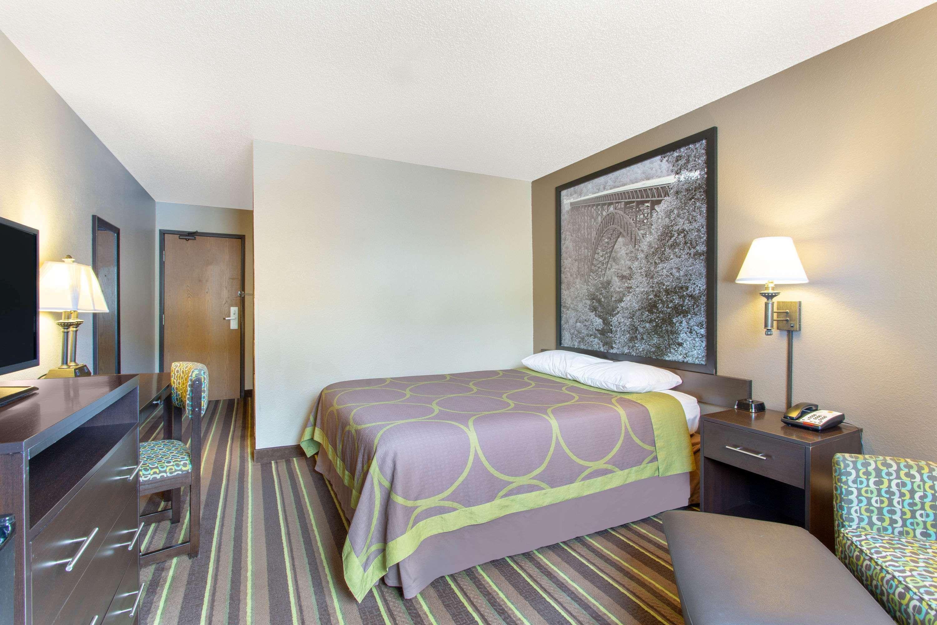 Super 8 By Wyndham Weston Wv Hotell Exteriör bild