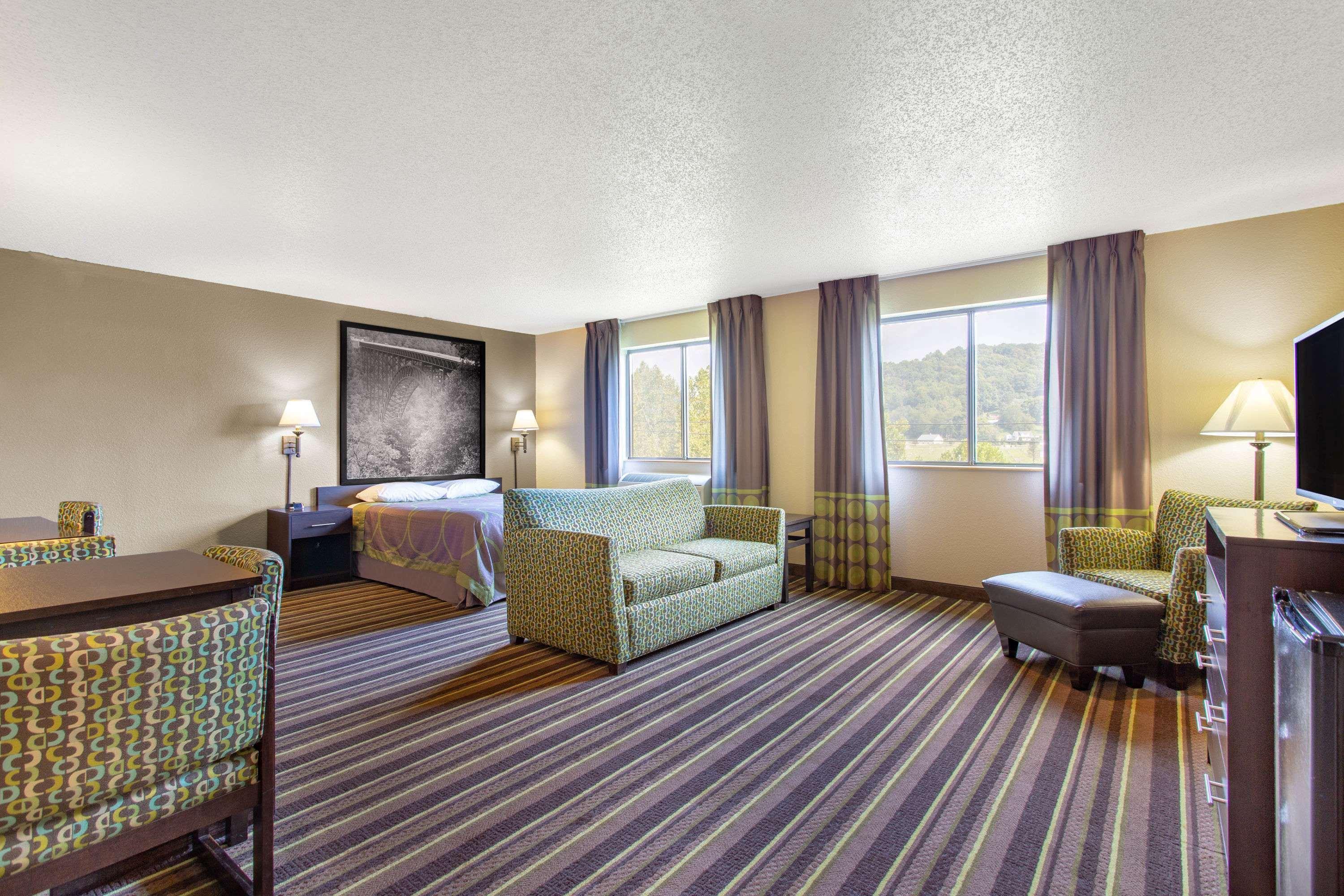 Super 8 By Wyndham Weston Wv Hotell Exteriör bild