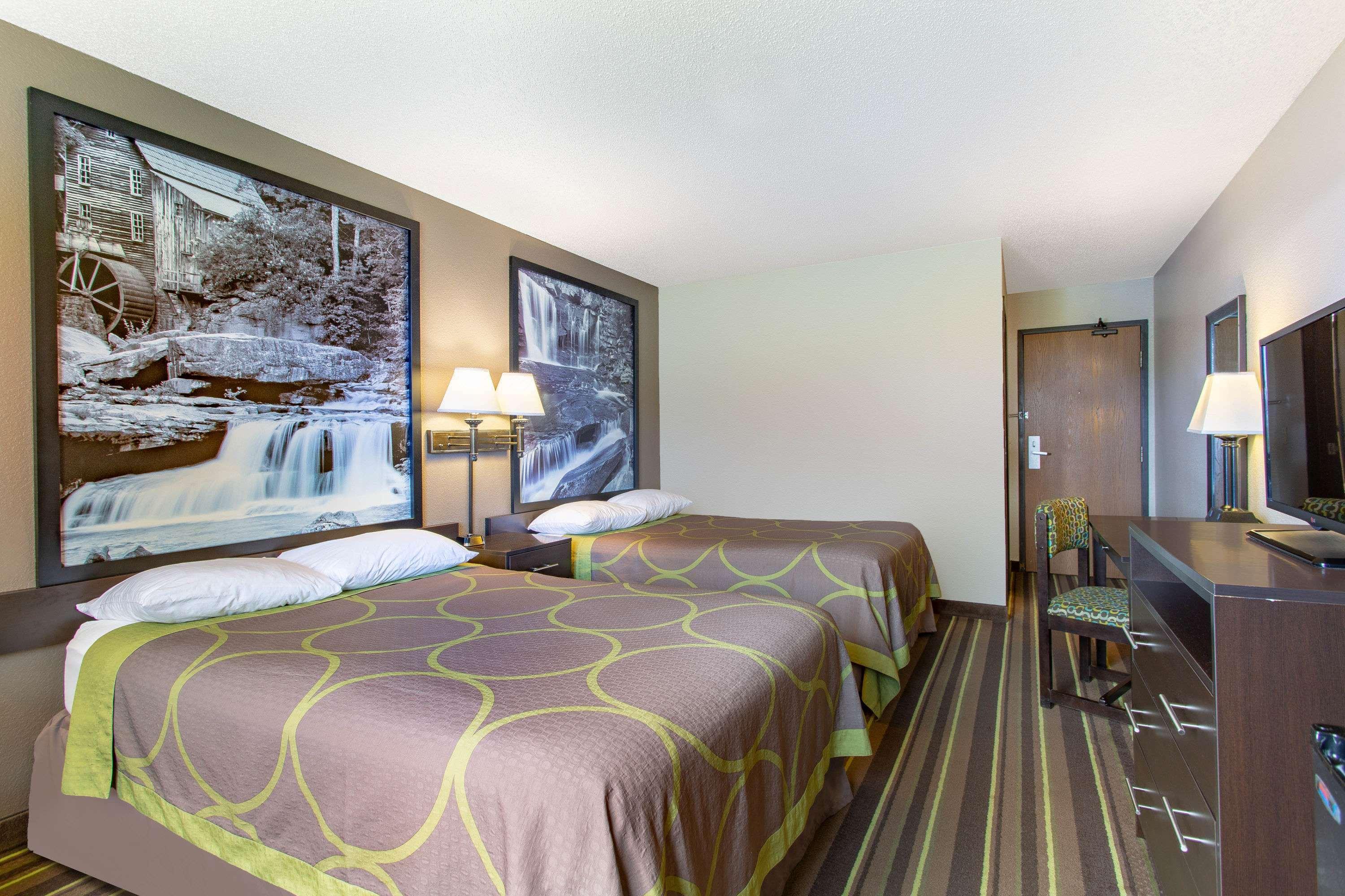 Super 8 By Wyndham Weston Wv Hotell Exteriör bild